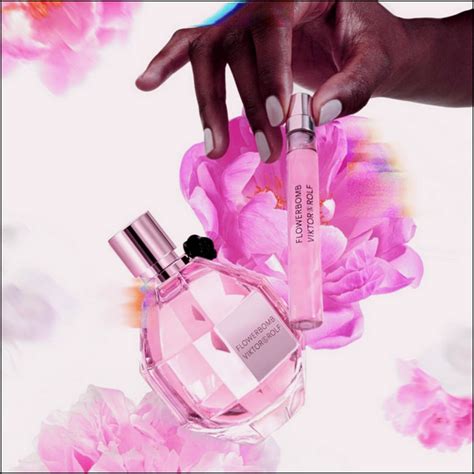 avon perfume smells like flowerbomb.